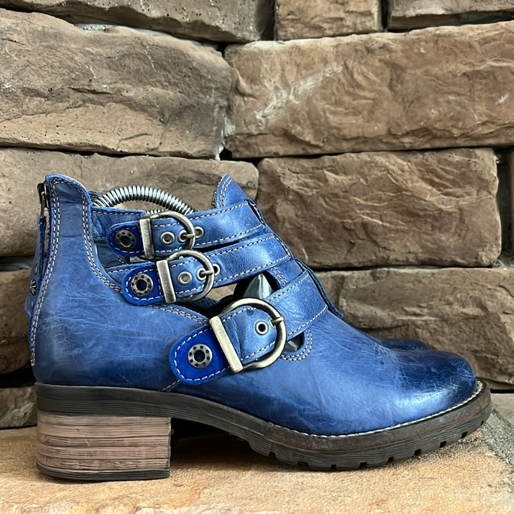 Dromedaris Kelsey Ankle Boots with Buckle Acccents / Cobalt / SZ 36 or‎ 5.5-6